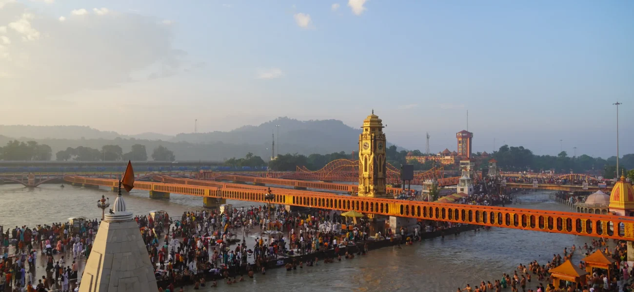 beautiful-image-holy-river-with-many-people